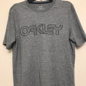 Oakley Tee. Black and Gray. Size Medium